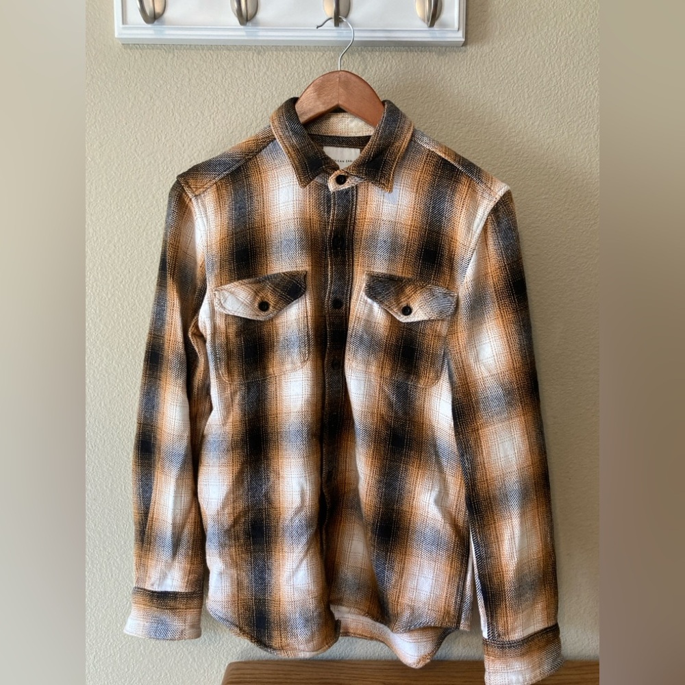 American Eagle Outfitters Men’s Heavyweight Plaid Flannel